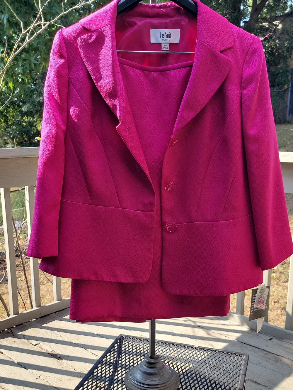Le Suit Women's Hot Pink Two-Piece Blazer and Skirt Set